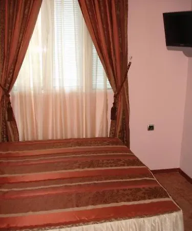 Otel Elite Palace 3*